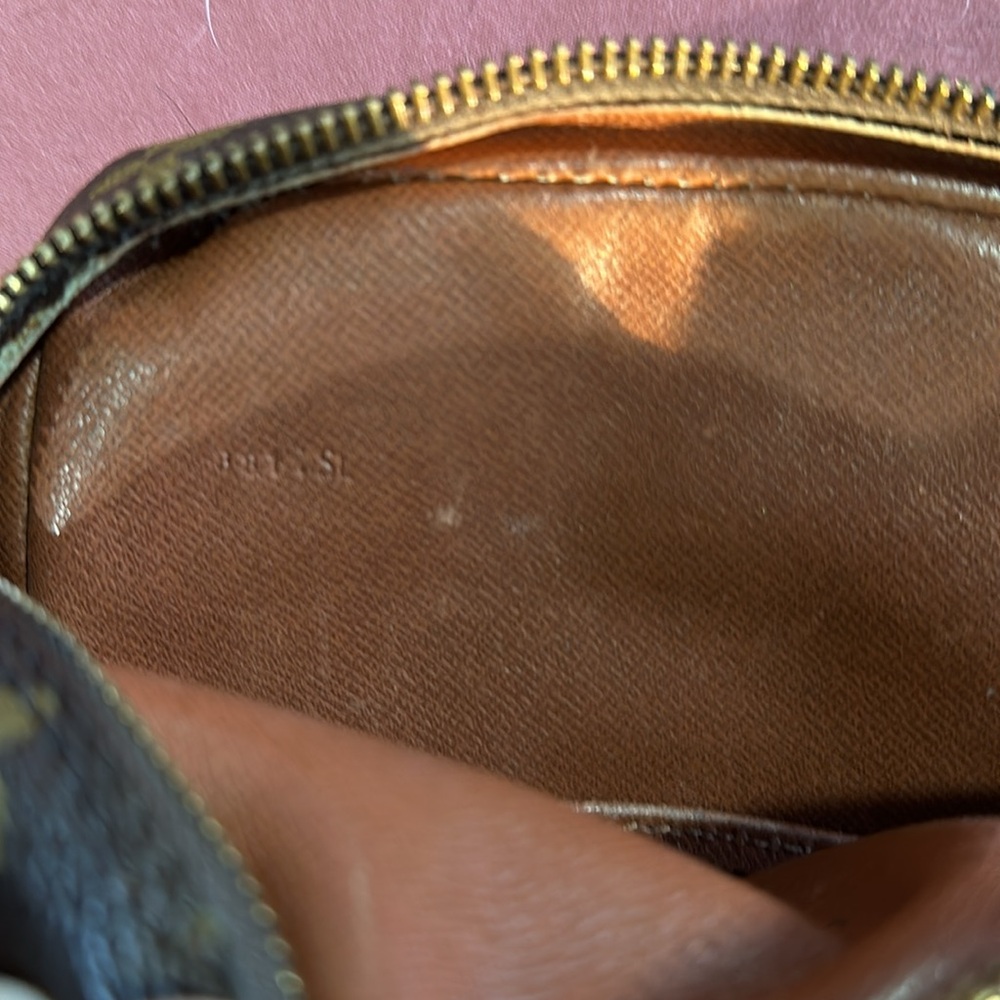 Authentic Louis Vuitton Monogram Danube crossbody bag - Picture 12 of 12
